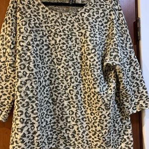 Leopard print top